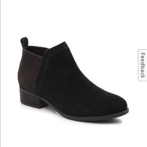 Toms DEIA bootie. Black size 7 1/2. Only worn once!